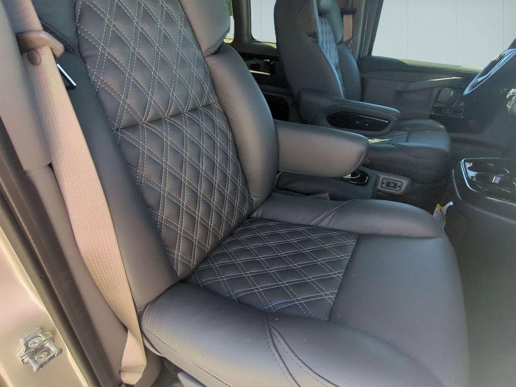 2025 GMC Savana Cargo 2500 Work Van