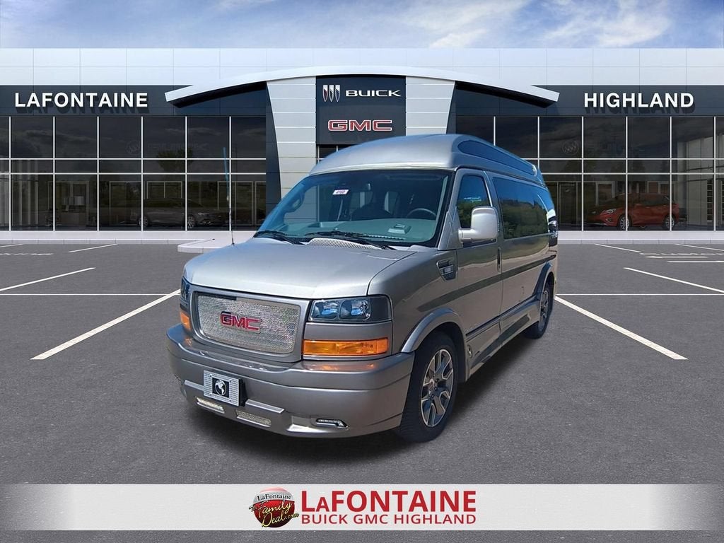 2025 GMC Savana Cargo 2500 Work Van