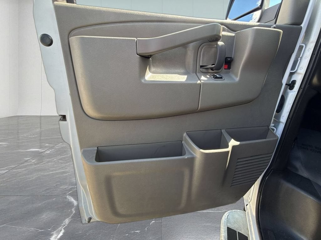 2024 GMC Savana Cargo 2500 Work Van
