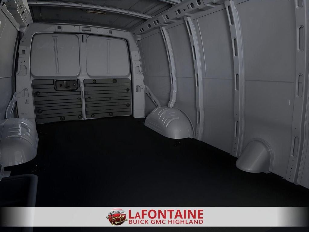 2025 GMC Savana Cargo 3500 Work Van