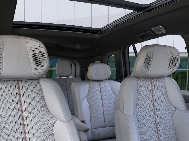 2026 Cadillac VISTIQ Luxury