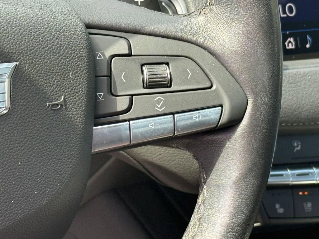 2023 Cadillac XT4 Premium Luxury