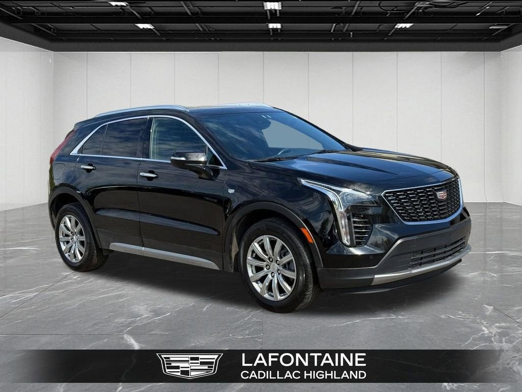 2023 Cadillac XT4 Premium Luxury
