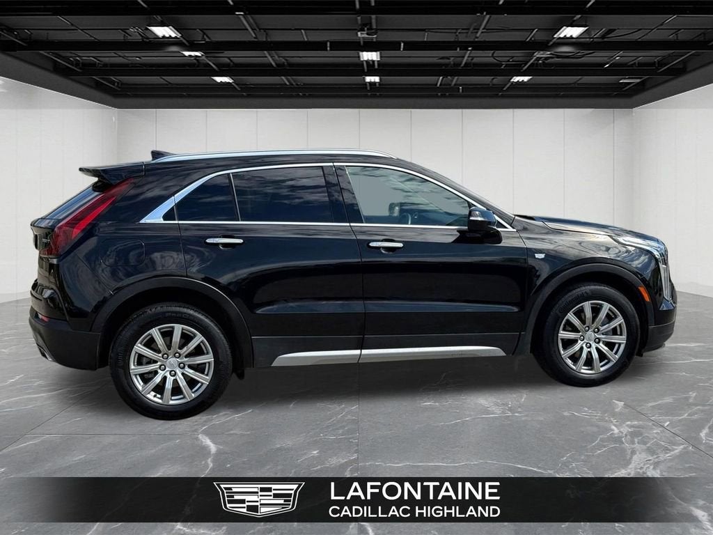 2023 Cadillac XT4 Premium Luxury