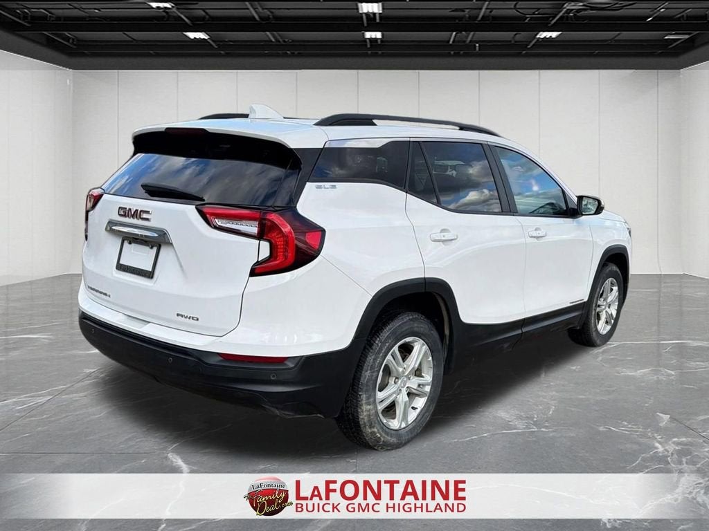 2023 GMC Terrain SLE