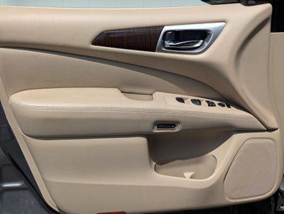 2016 Nissan Pathfinder SL