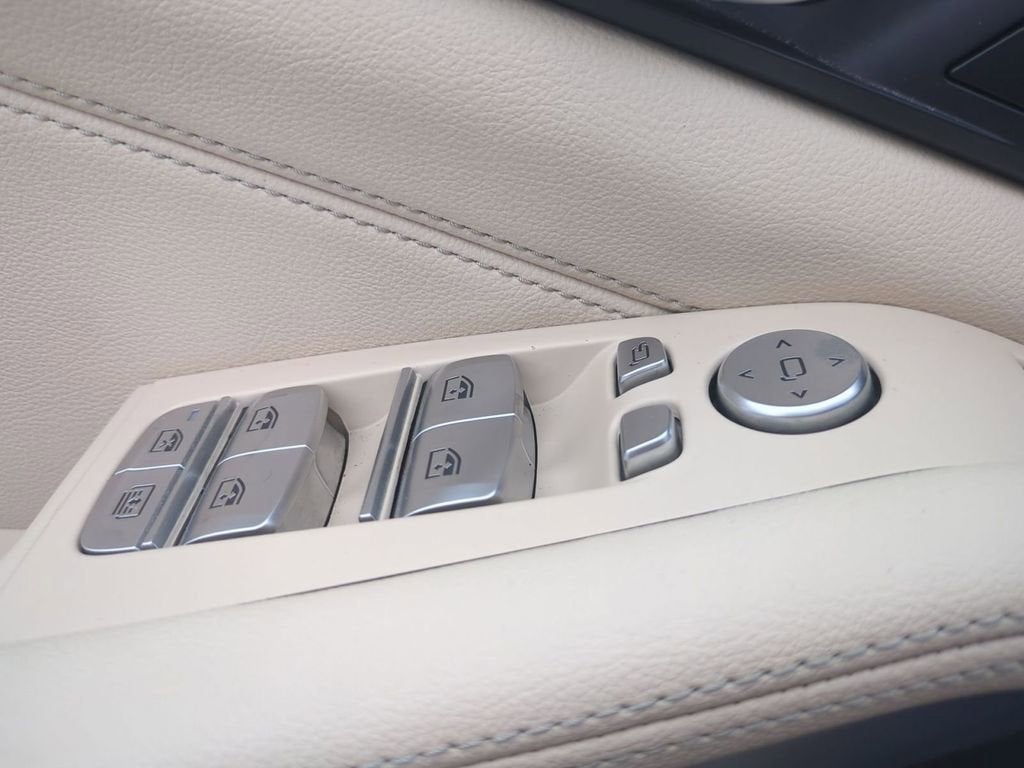 2021 BMW X7 M50i