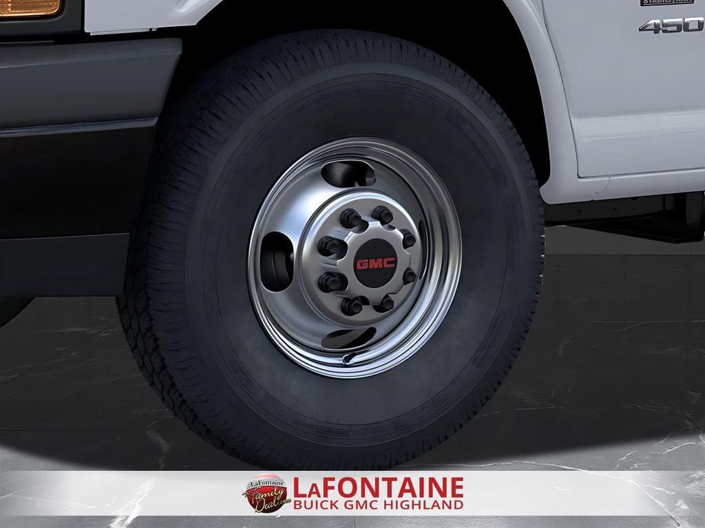 2025 GMC Savana Cutaway 3500 1WT