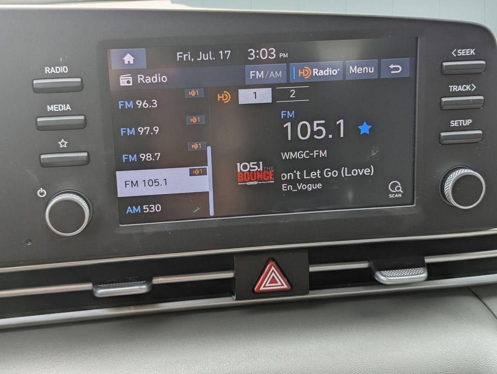 2023 Hyundai Elantra SE