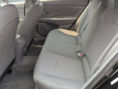 2023 Hyundai Elantra SE