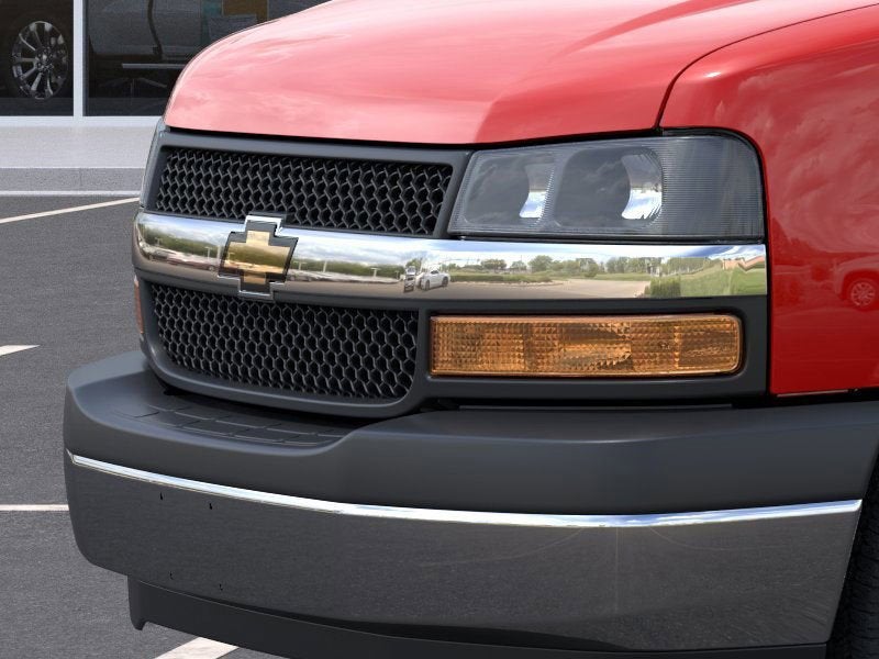 2025 Chevrolet Express Cargo 3500 WT