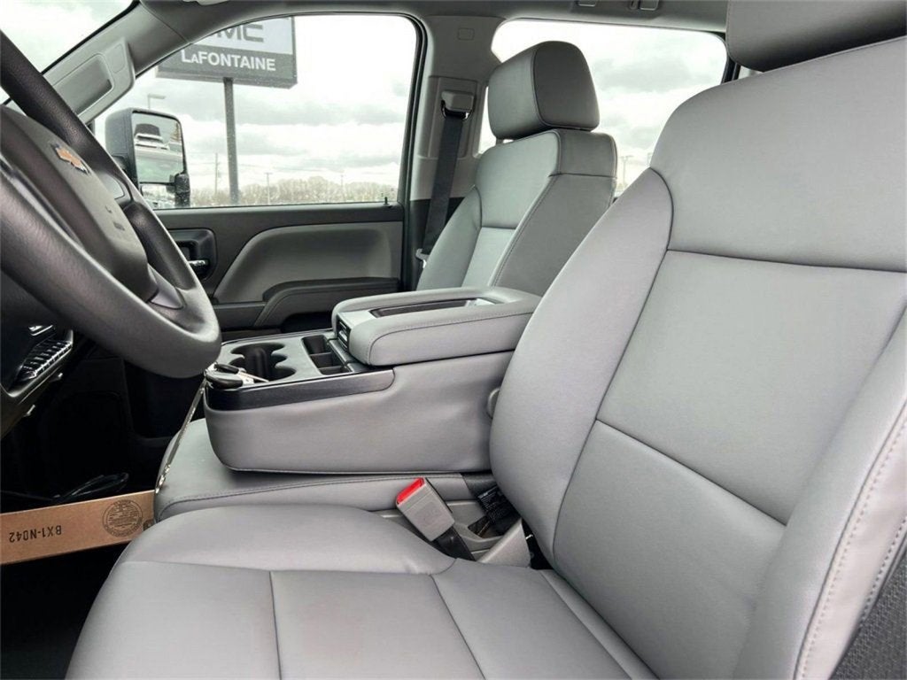 2024 Chevrolet Silverado 6500 HD Work Truck