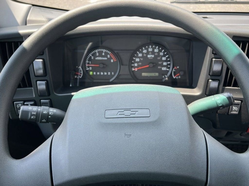 2024 Chevrolet Low Cab Forward 4500 HG Base