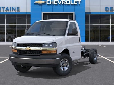 2026 Chevrolet Express Cutaway 3500 1WT