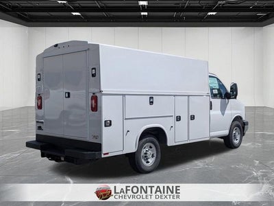 2026 Chevrolet Express Cutaway 3500 1WT