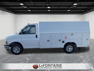 2025 Chevrolet Express Cutaway 3500 1WT
