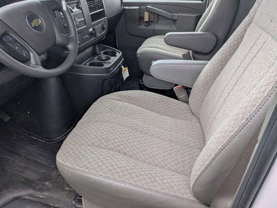 2026 Chevrolet Express Cutaway 3500 1WT