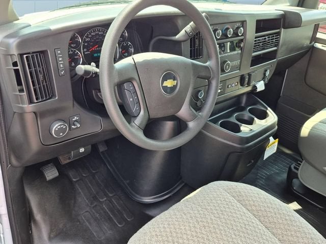 2026 Chevrolet Express Cutaway 4500 2WT