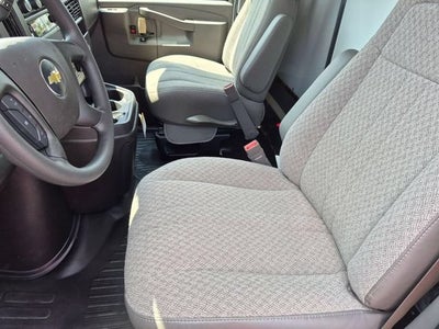 2026 Chevrolet Express Cutaway 4500 2WT