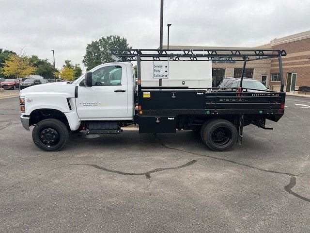 2024 Chevrolet Silverado 5500 HD Work Truck