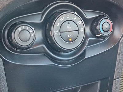 2013 Ford Fiesta SE