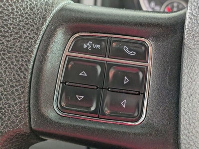 2017 RAM 1500 Express Crew Cab 4x4 5'7" Box