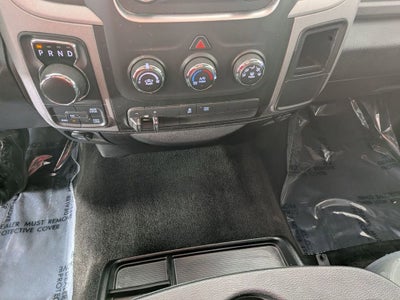 2017 RAM 1500 Express Crew Cab 4x4 5'7" Box
