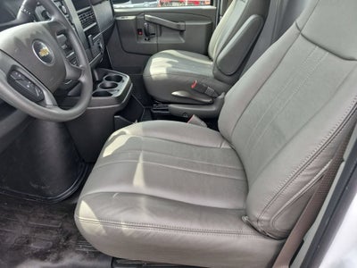 2026 Chevrolet Express Cutaway 3500 1WT