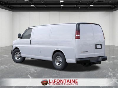 2025 Chevrolet Express Cargo WT