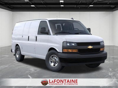2025 Chevrolet Express Cargo WT