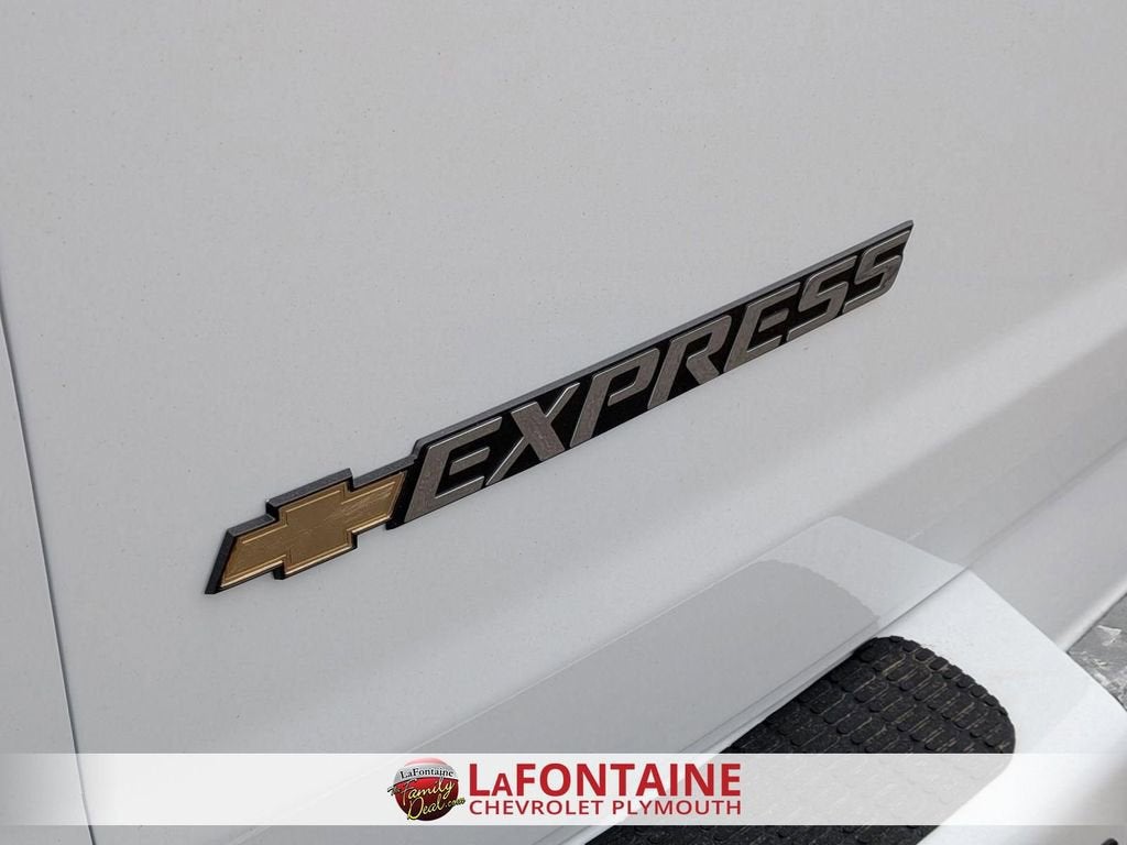 2026 Chevrolet Express Cargo WT