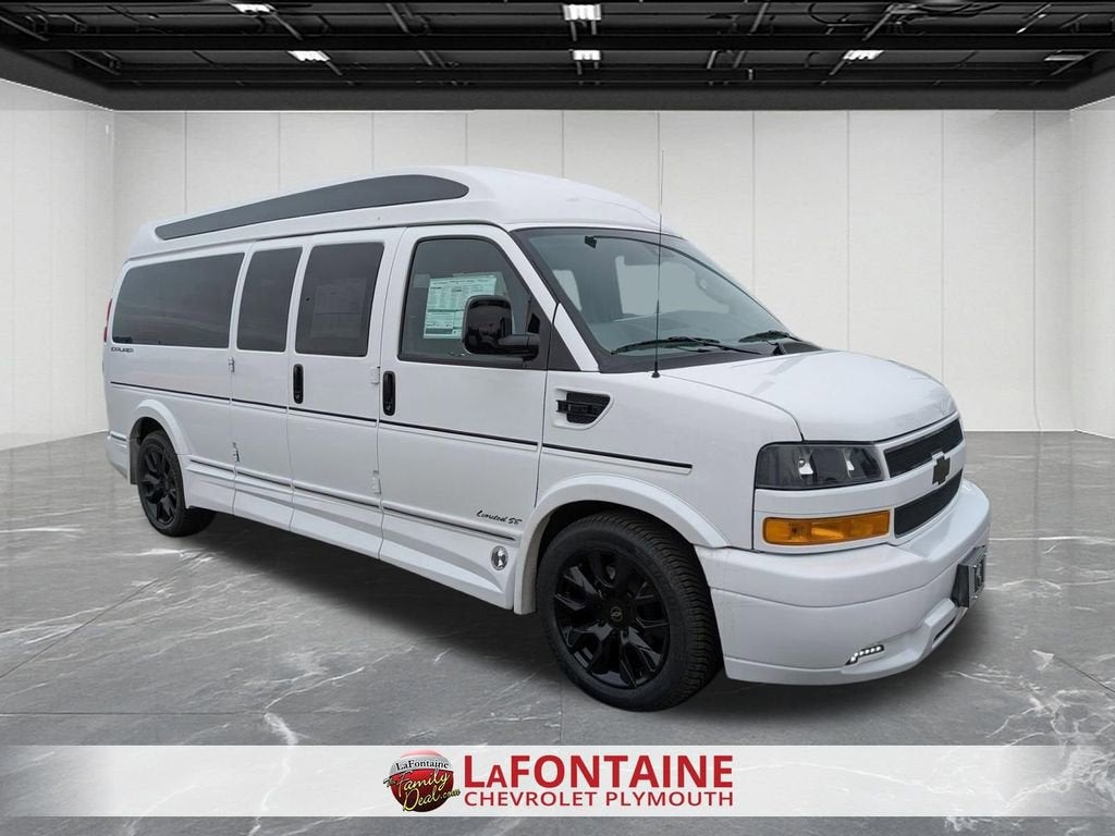 2026 Chevrolet Express Cargo WT