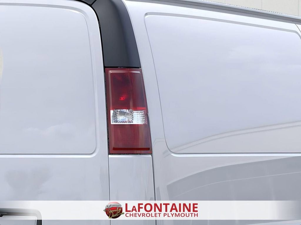 2025 Chevrolet Express Cargo WT
