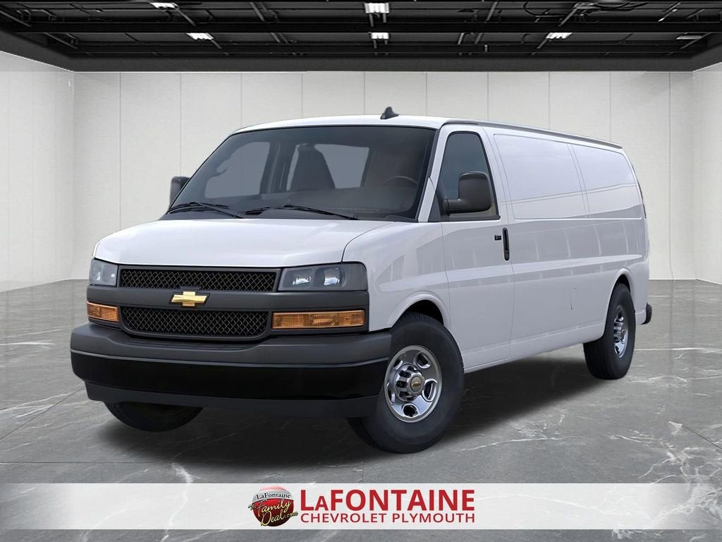 2025 Chevrolet Express Cargo WT