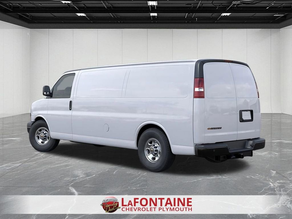 2025 Chevrolet Express Cargo 2500 WT