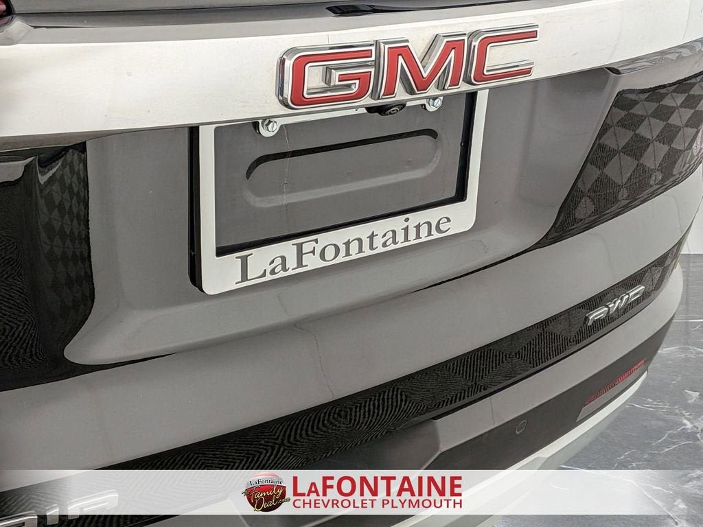 2023 GMC Acadia SLT