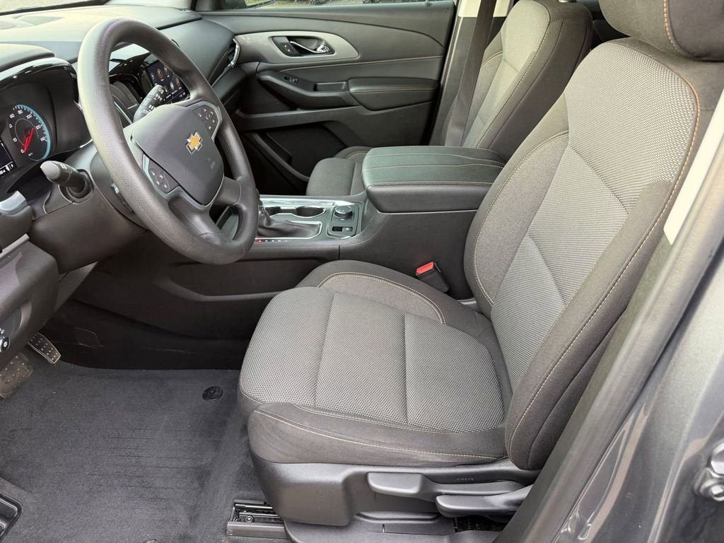2021 Chevrolet Traverse LS