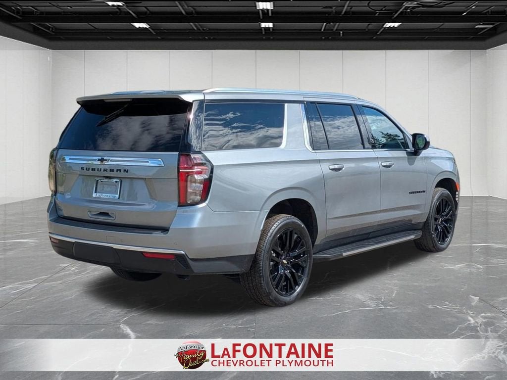 2023 Chevrolet Suburban LS