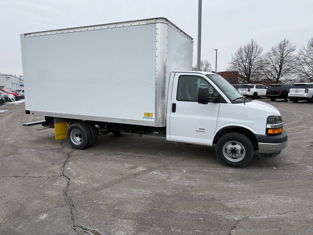 2024 Chevrolet Express Cutaway 4500 2WT