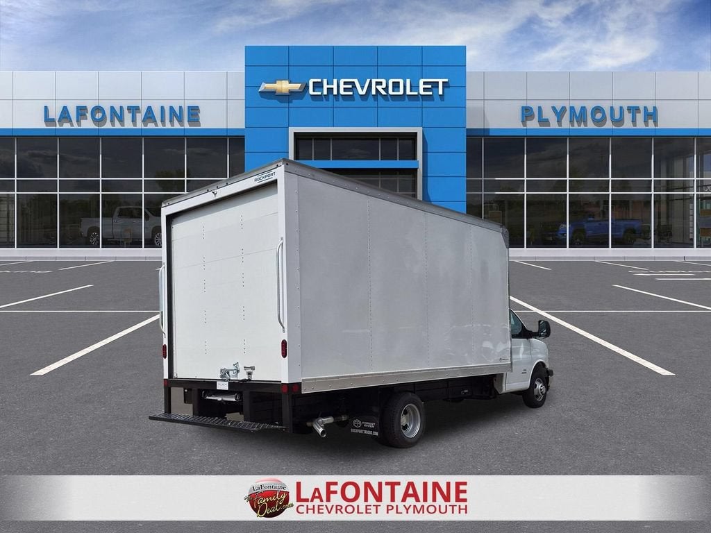 2026 Chevrolet Express Cutaway 4500 2WT