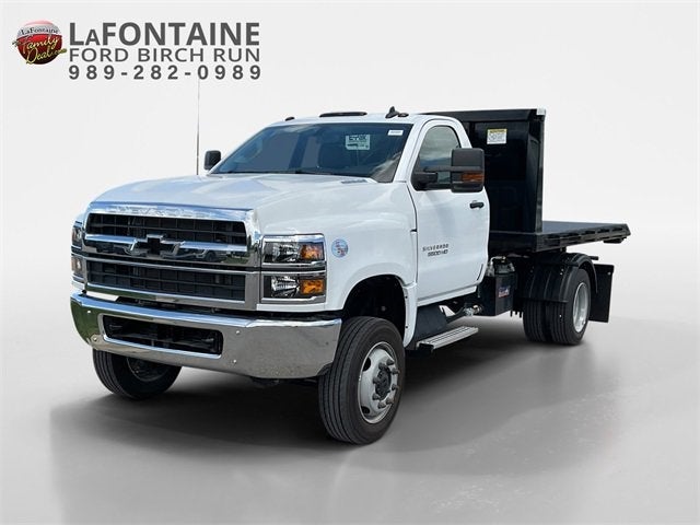 2022 Chevrolet Silverado 5500 HD Work Truck