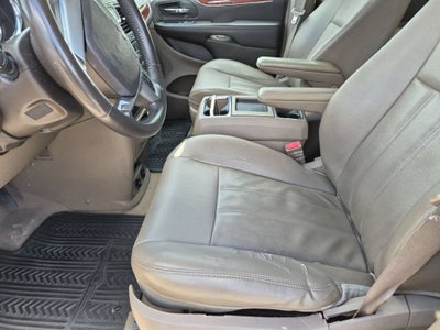 2013 Chrysler Town & Country Touring