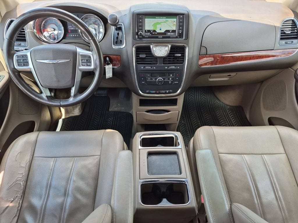 2013 Chrysler Town & Country Touring