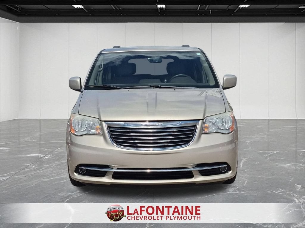 2013 Chrysler Town & Country Touring