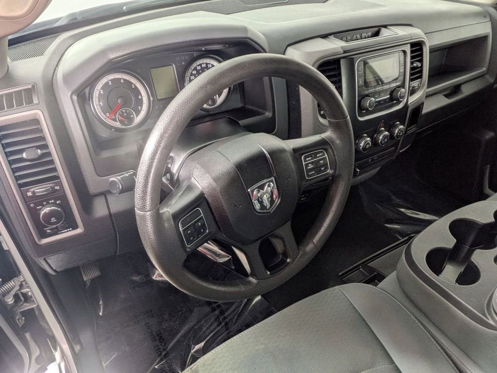 2018 RAM 1500 Express Crew Cab 4x4 5'7" Box