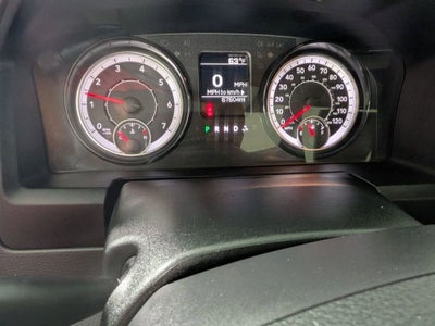 2018 RAM 1500 Express Crew Cab 4x4 5'7" Box