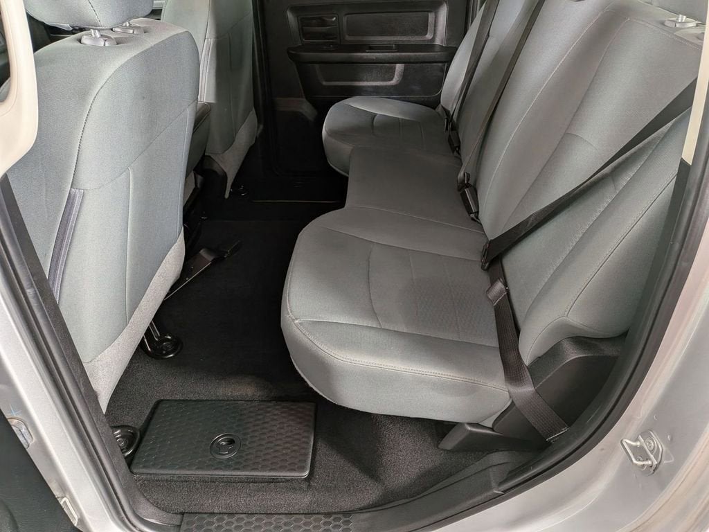 2018 RAM 1500 Express Crew Cab 4x4 5'7" Box