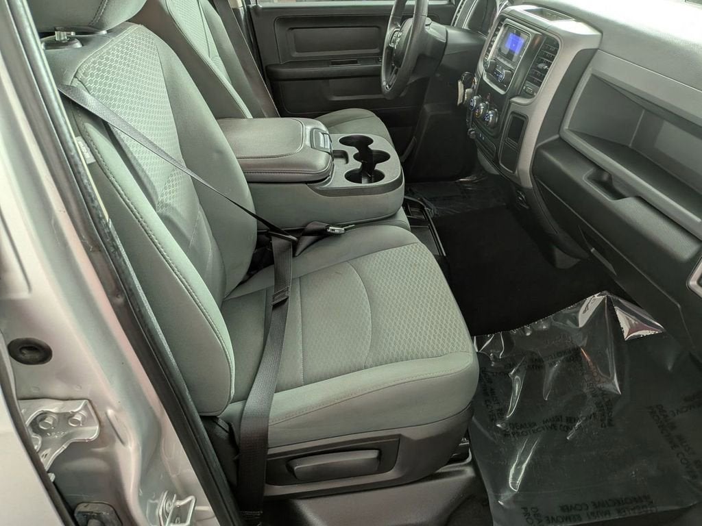 2018 RAM 1500 Express Crew Cab 4x4 5'7" Box