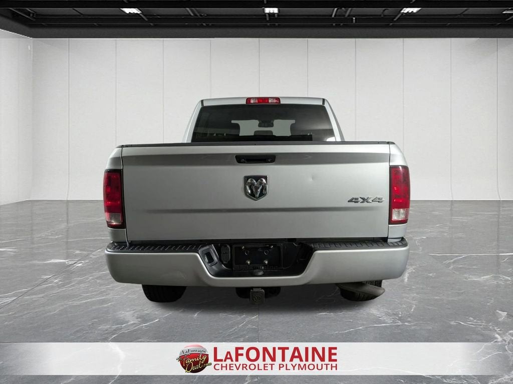 2018 RAM 1500 Express Crew Cab 4x4 5'7" Box