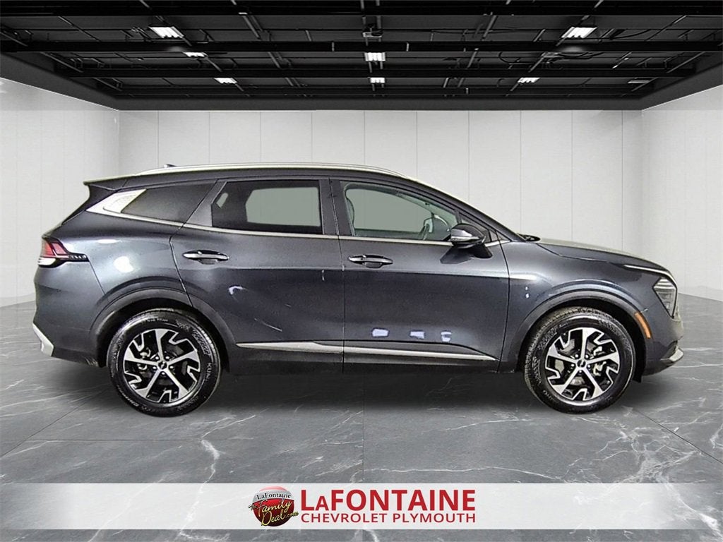 2025 Kia Sportage EX